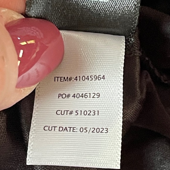 Torrid Women's Peplum Shirred Keyhole Smocked Blouse Sz 3X  Burgundy Paisley - Picture 10 of 16